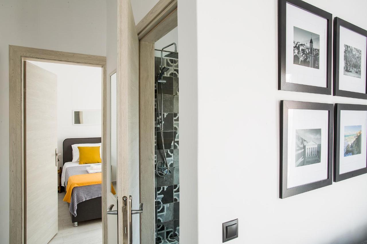 Deluxe Town Hall Square Flat In Historical Center 3 Corfu  Екстер'єр фото